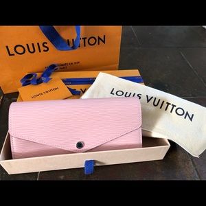 Louis Vuitton Sarah Wallet, Brand New!